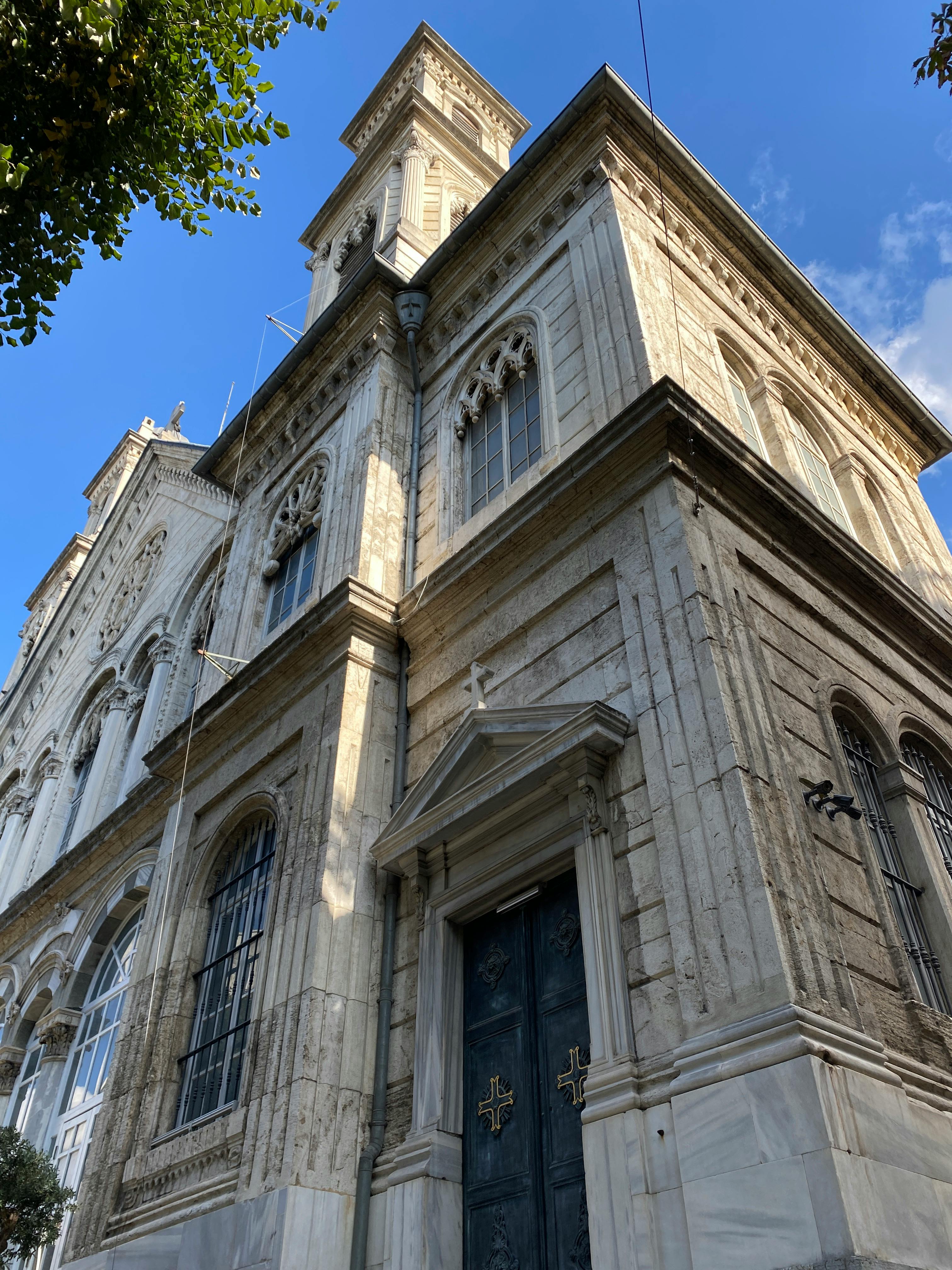 Taksim Surp Harutyun Ermeni Kilisesi